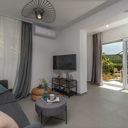 Apartments Flora Trogir Eksteriør billede
