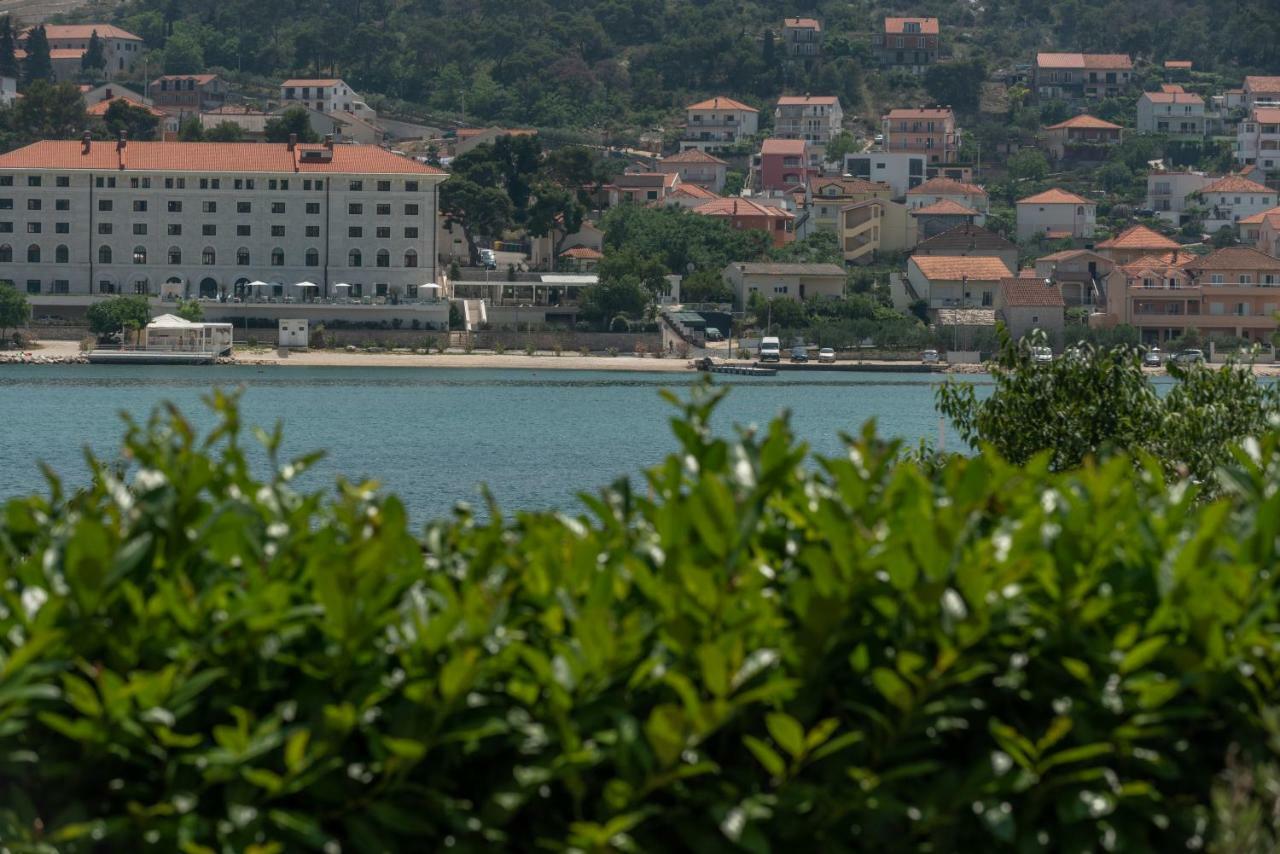 Apartments Flora Trogir Eksteriør billede